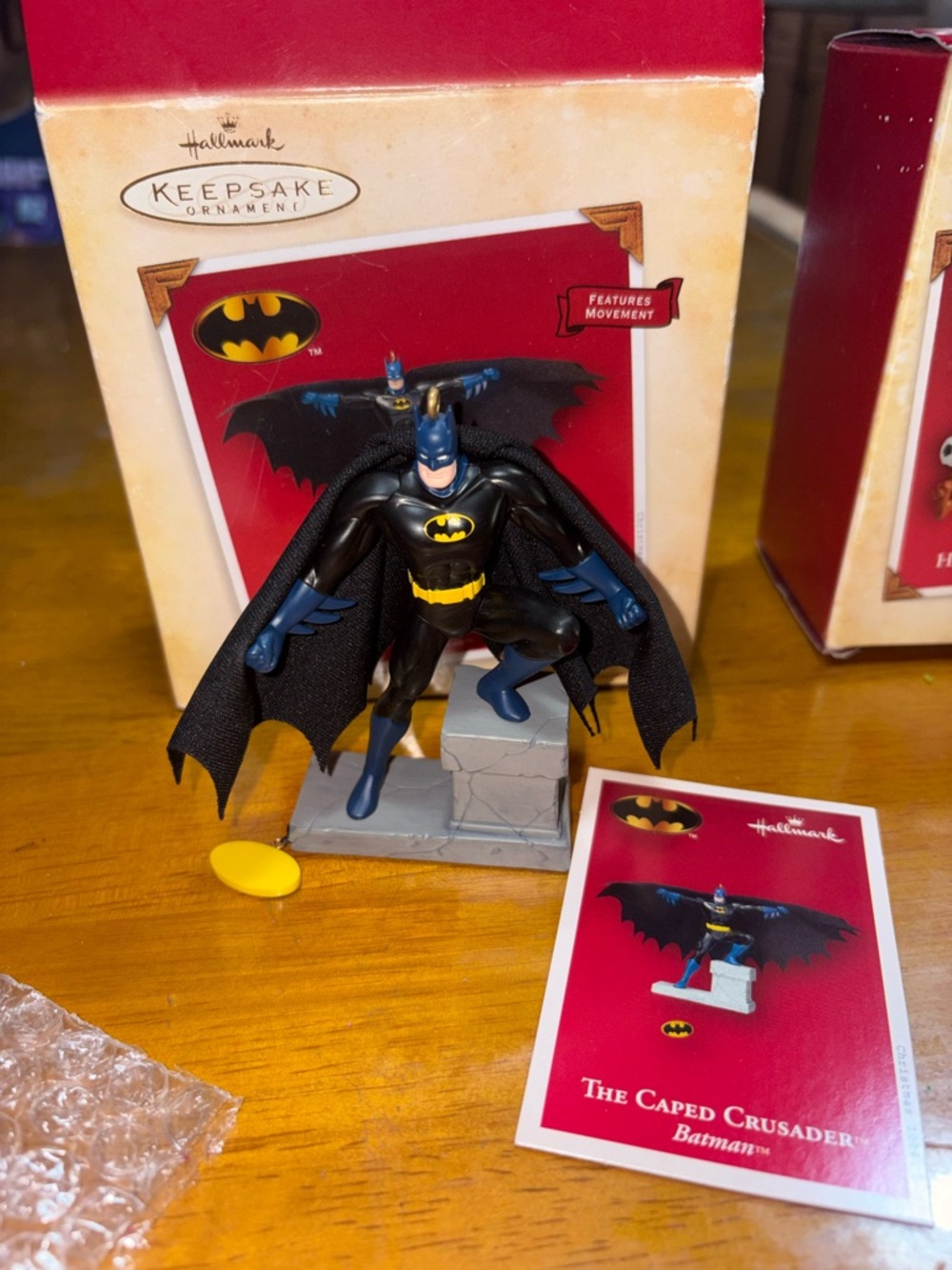 2004 Hallmark Keepsake "The Caped Crusader" Batman ornament - Picture 4 of 8
